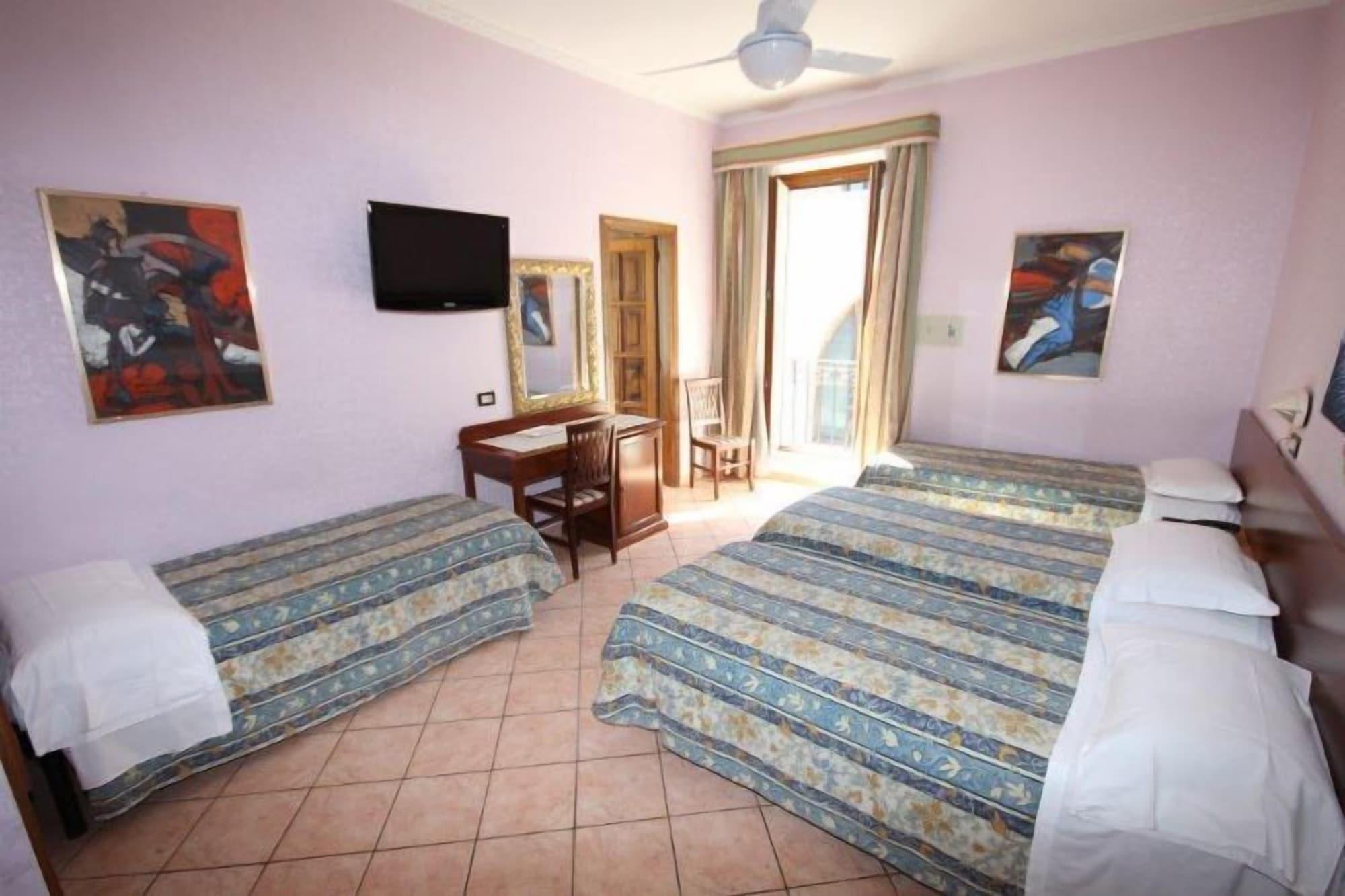 Hotel Marisa Рим Екстериор снимка