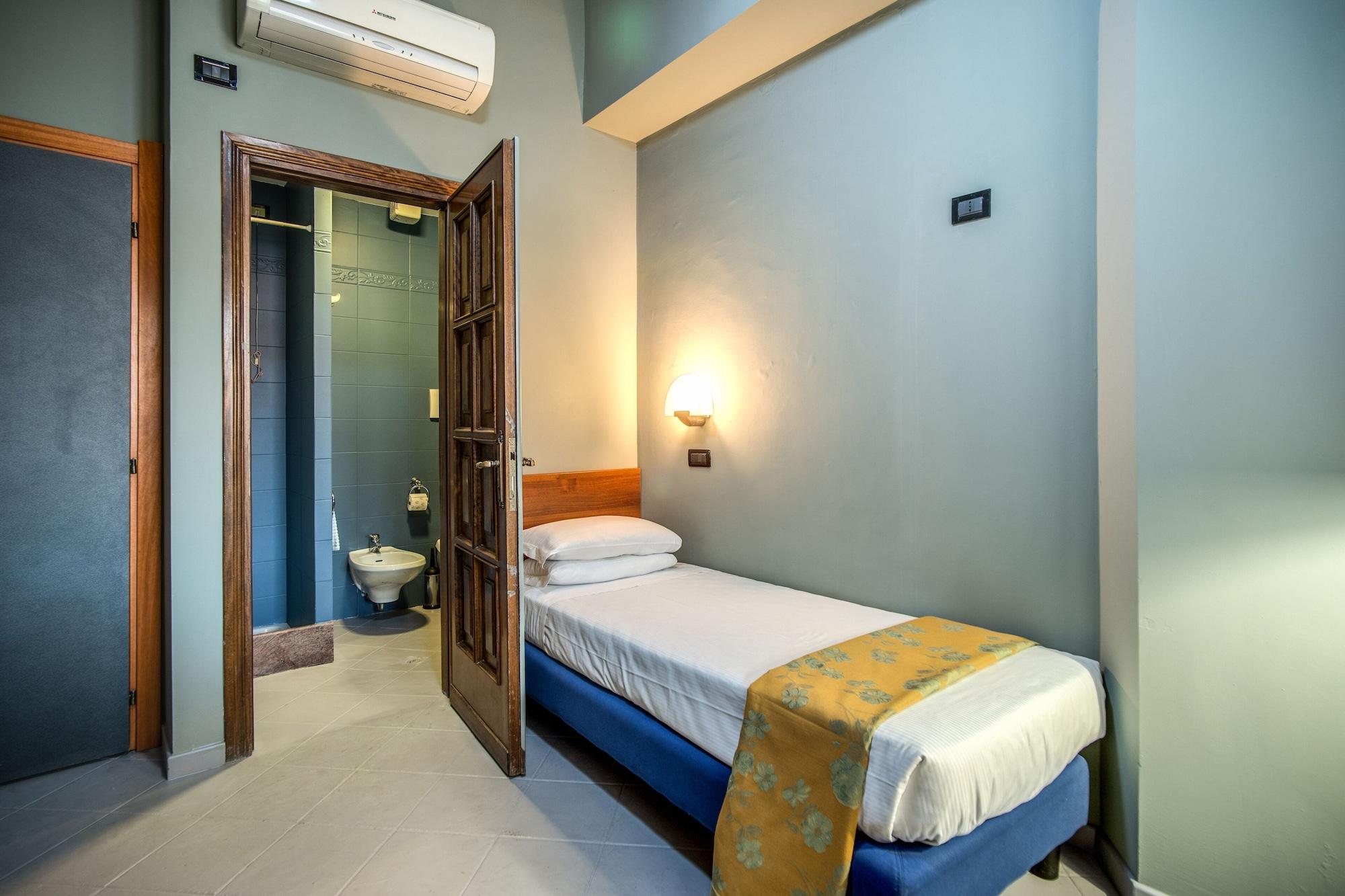 Hotel Marisa Рим Екстериор снимка