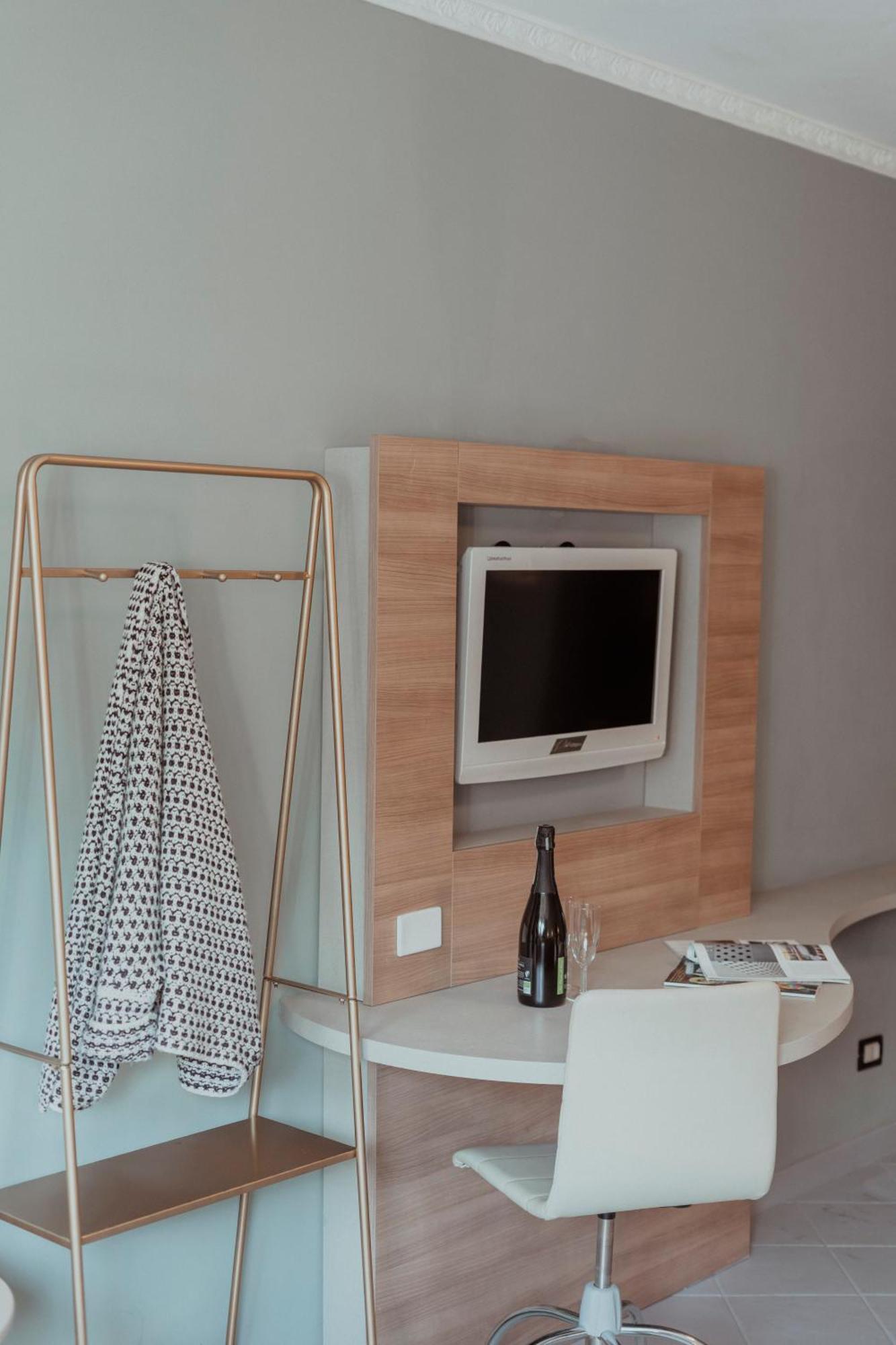 Hotel Marisa Рим Екстериор снимка